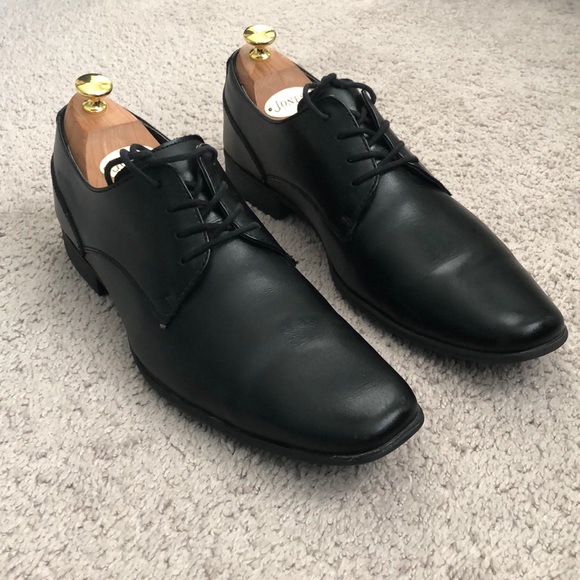 Calvin Klein Other - Calvin Klein men black dress shoes size 10